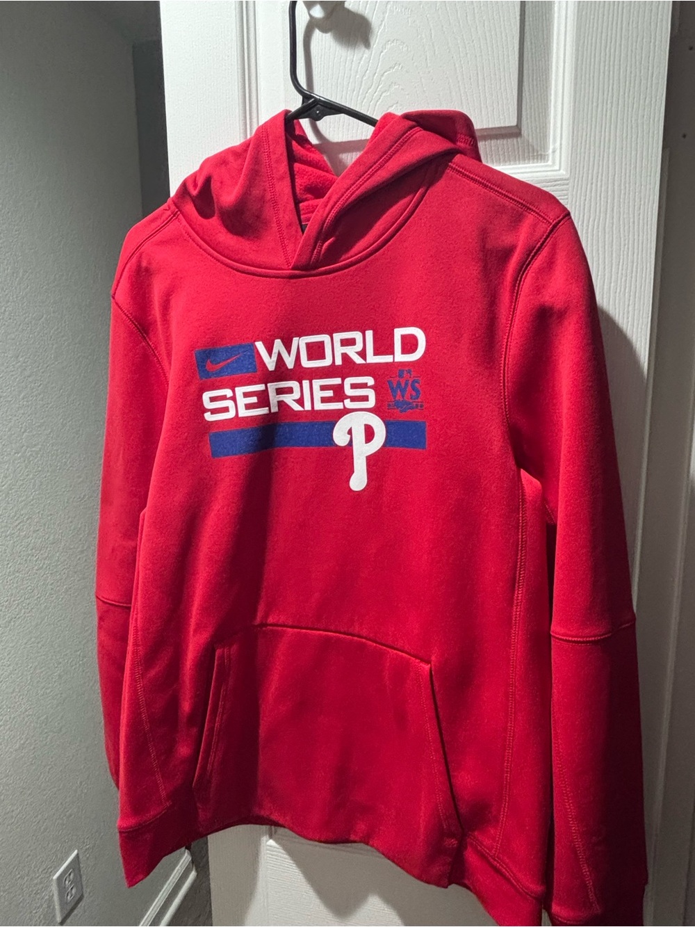 Nike Men’s Red Crewneck World Series Phillies Hoodie